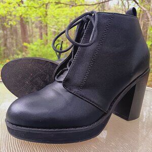 Women's Matt & Nat Black Faux Leather Lace Up Platform Heels Shoes Size 6.5